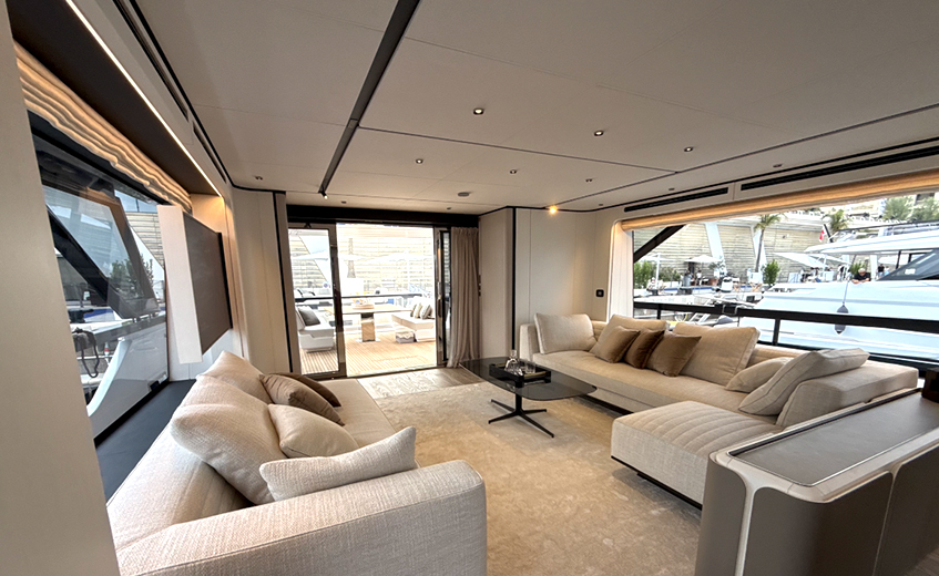 NAUTICLASS apresenta a Ferretti Yachts 940 no Cannes Yachting Festival