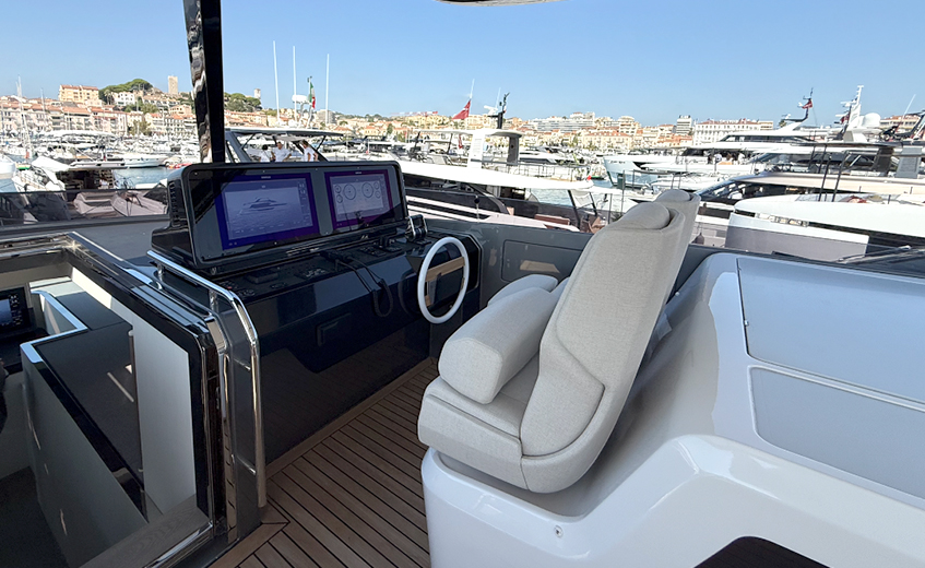 NAUTICLASS apresenta a Ferretti Yachts 940 no Cannes Yachting Festival