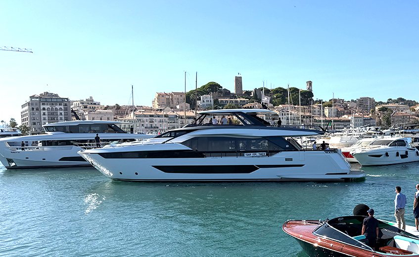 NAUTICLASS apresenta a Ferretti Yachts 940 no Cannes Yachting Festival