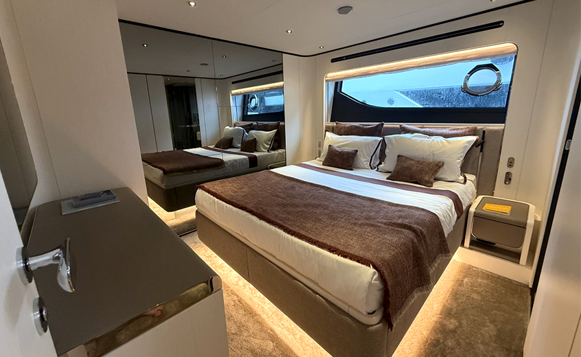 NAUTICLASS apresenta a Ferretti Yachts 940 no Cannes Yachting Festival